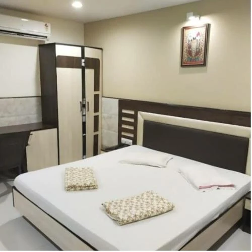 Deluxe AC Room